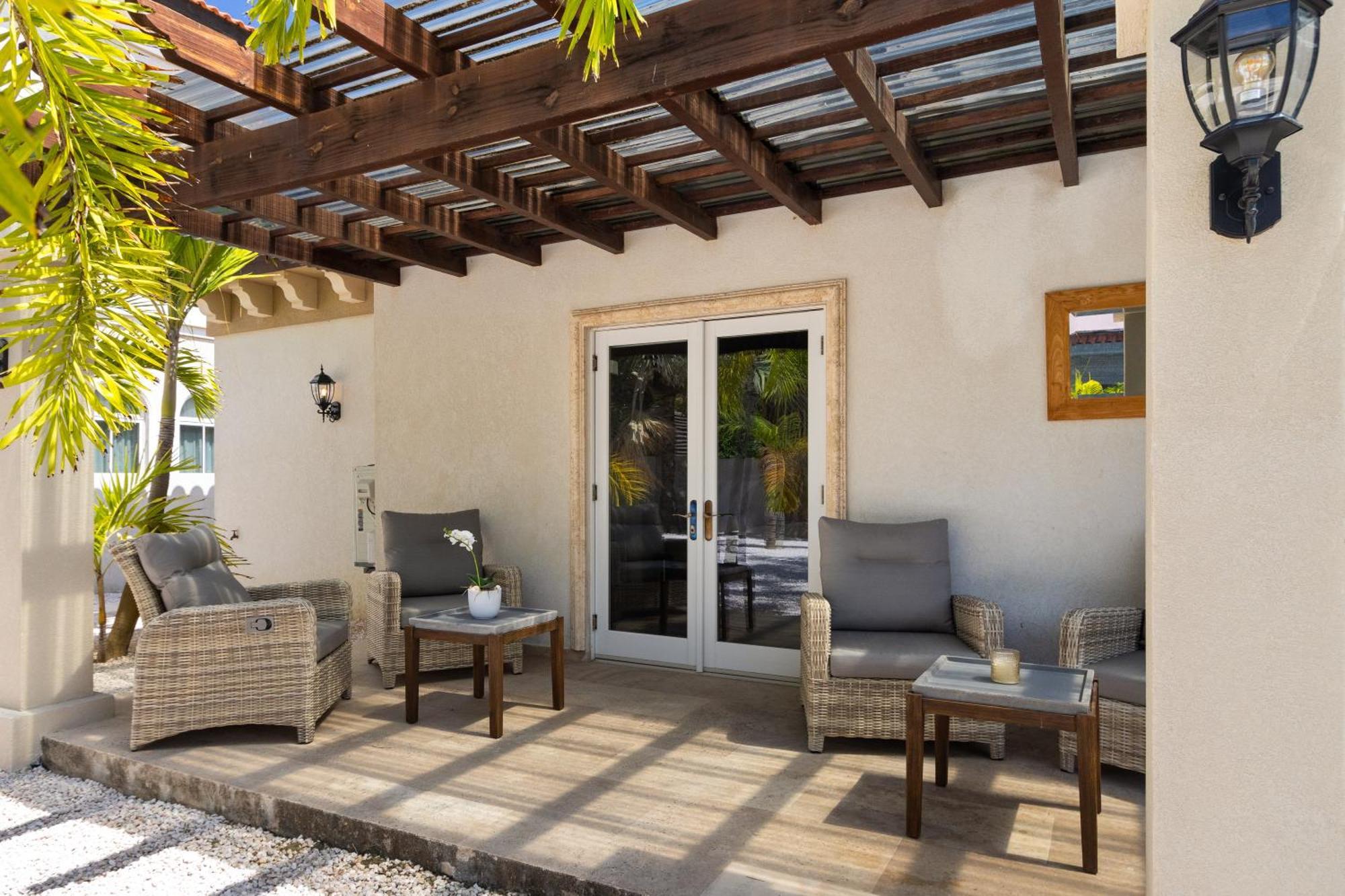 Upscale Ocean View Villa With Pool Outdoor Kitchen Palm Beach Exterior photo